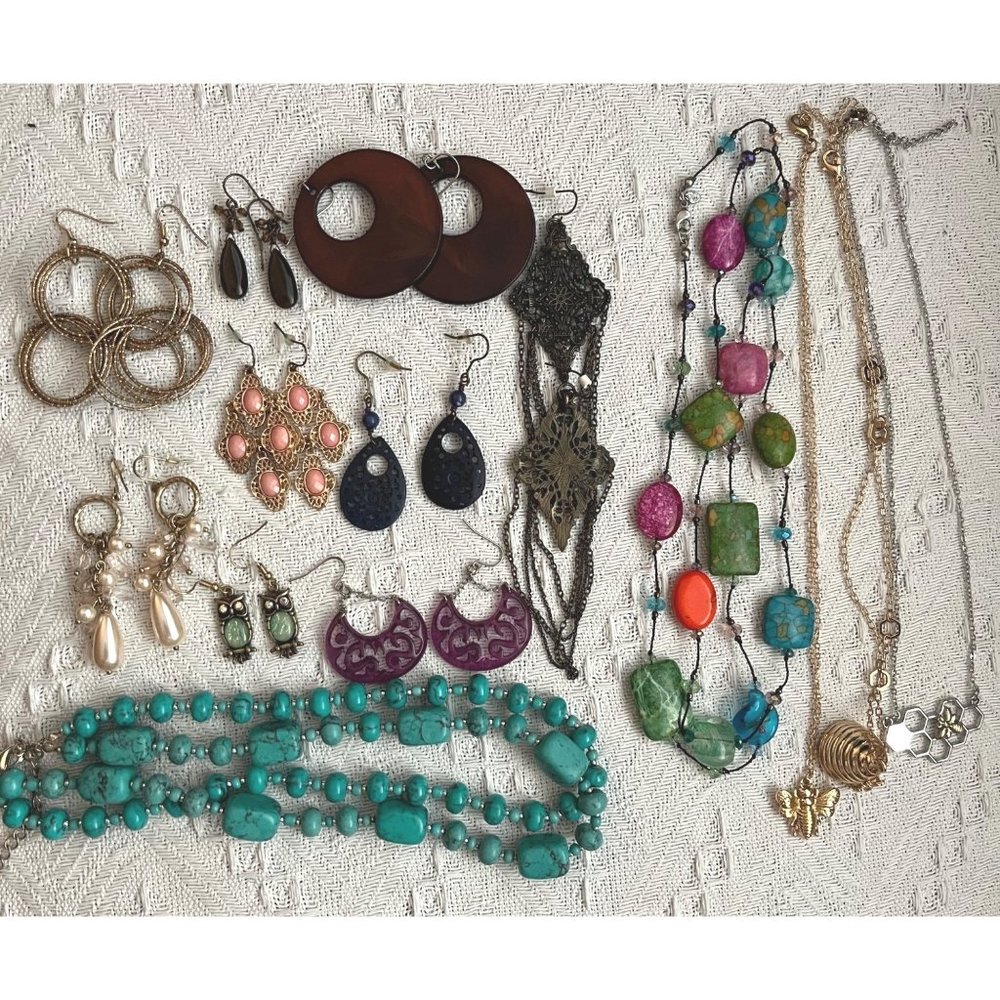 Wearable Costume Jewelry Lot - Premier Designs